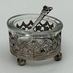 SALT POT QUEENS (24999)
